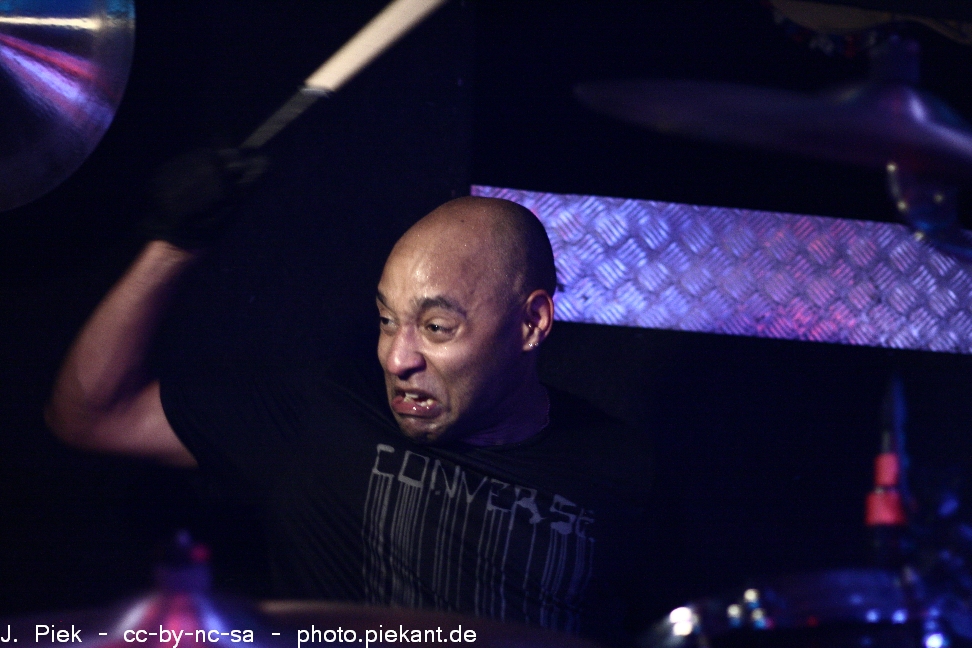 DED02.05.12Cologne low 55