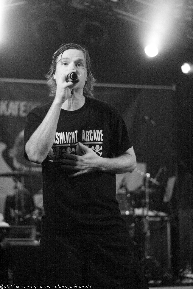 20120908 DEDHalle low 08