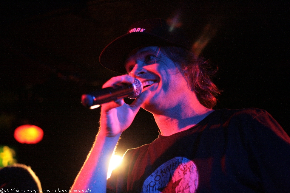 20120828 DED London low 08