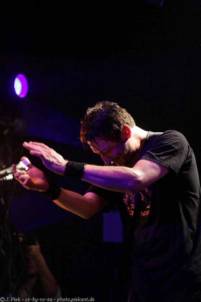 20120830 DED Paris low 50