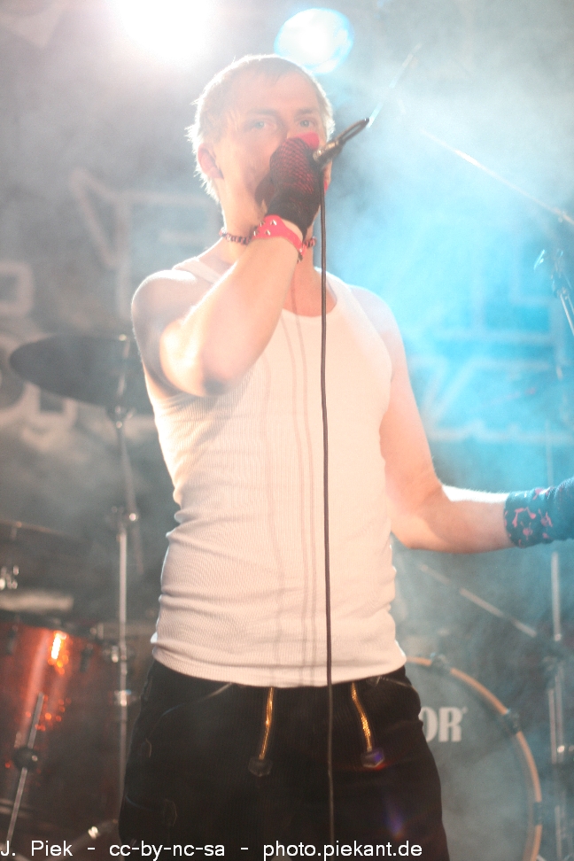 20120616DirtyGlamour low 35