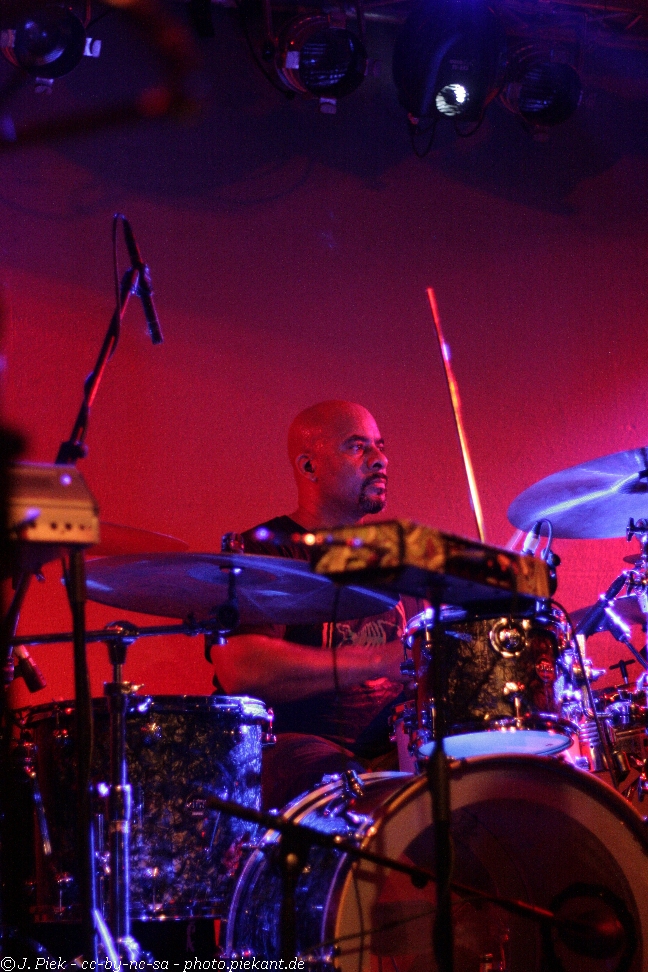 20121119 Fishbone low 65