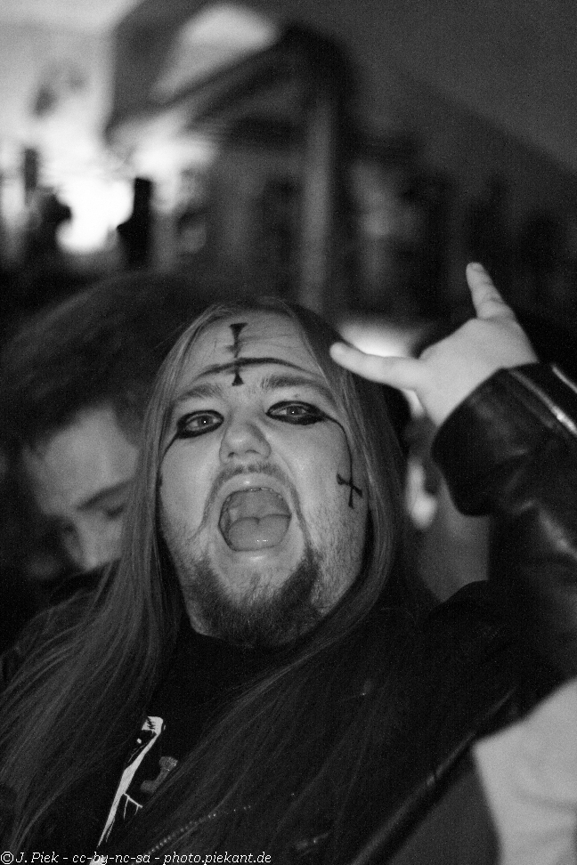 20121031 Hangerband low 11