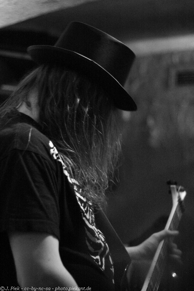 20121031 Hangerband low 64