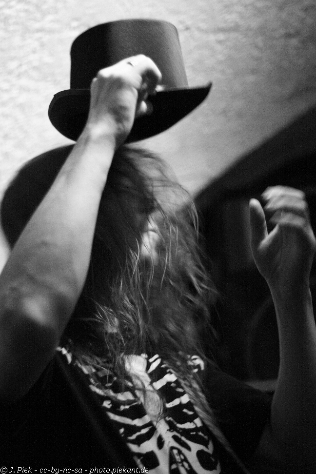 20121031 Hangerband low 66