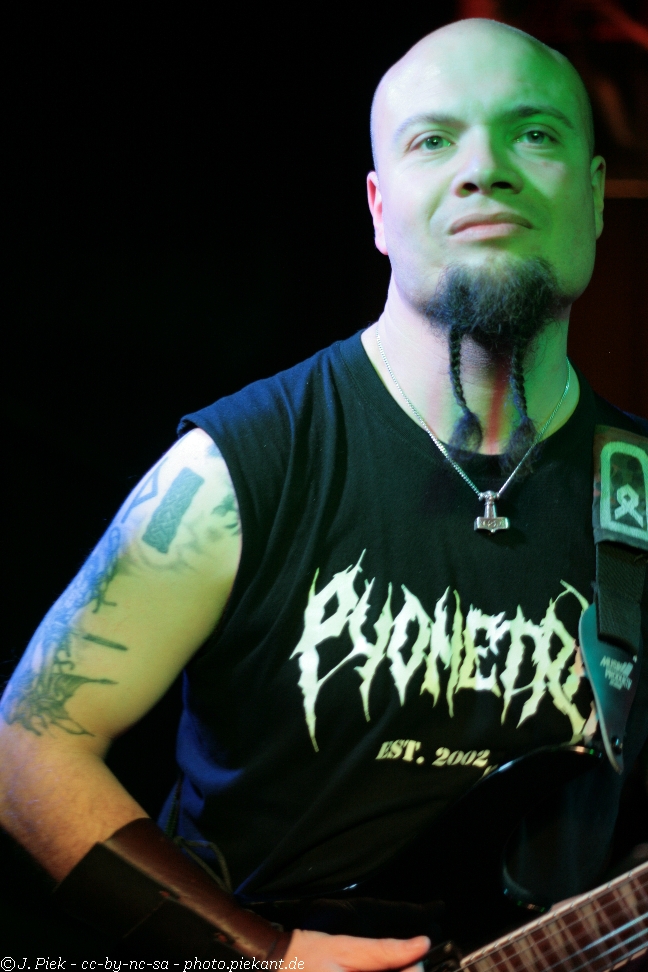 2012 12 15 HeavyMetalNightM8 low 040