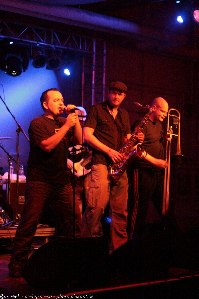 20121119 ngobo low 44