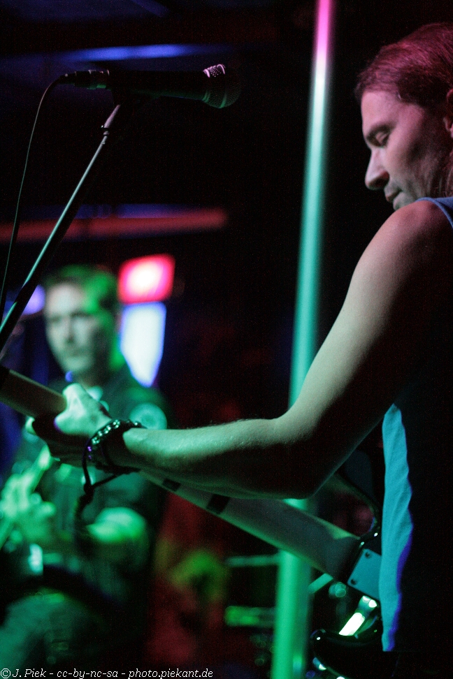 20121110 PhilsToxicMetal low 08