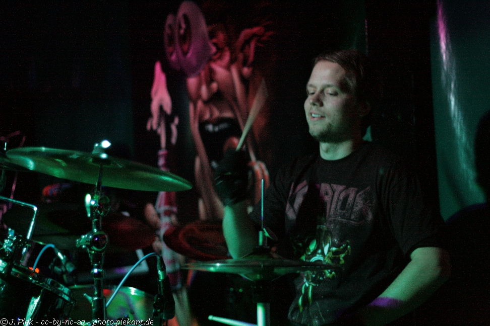 20121110 PhilsToxicMetal low 36