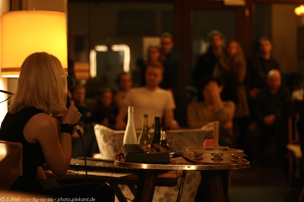 20130201LydiaScott low 08